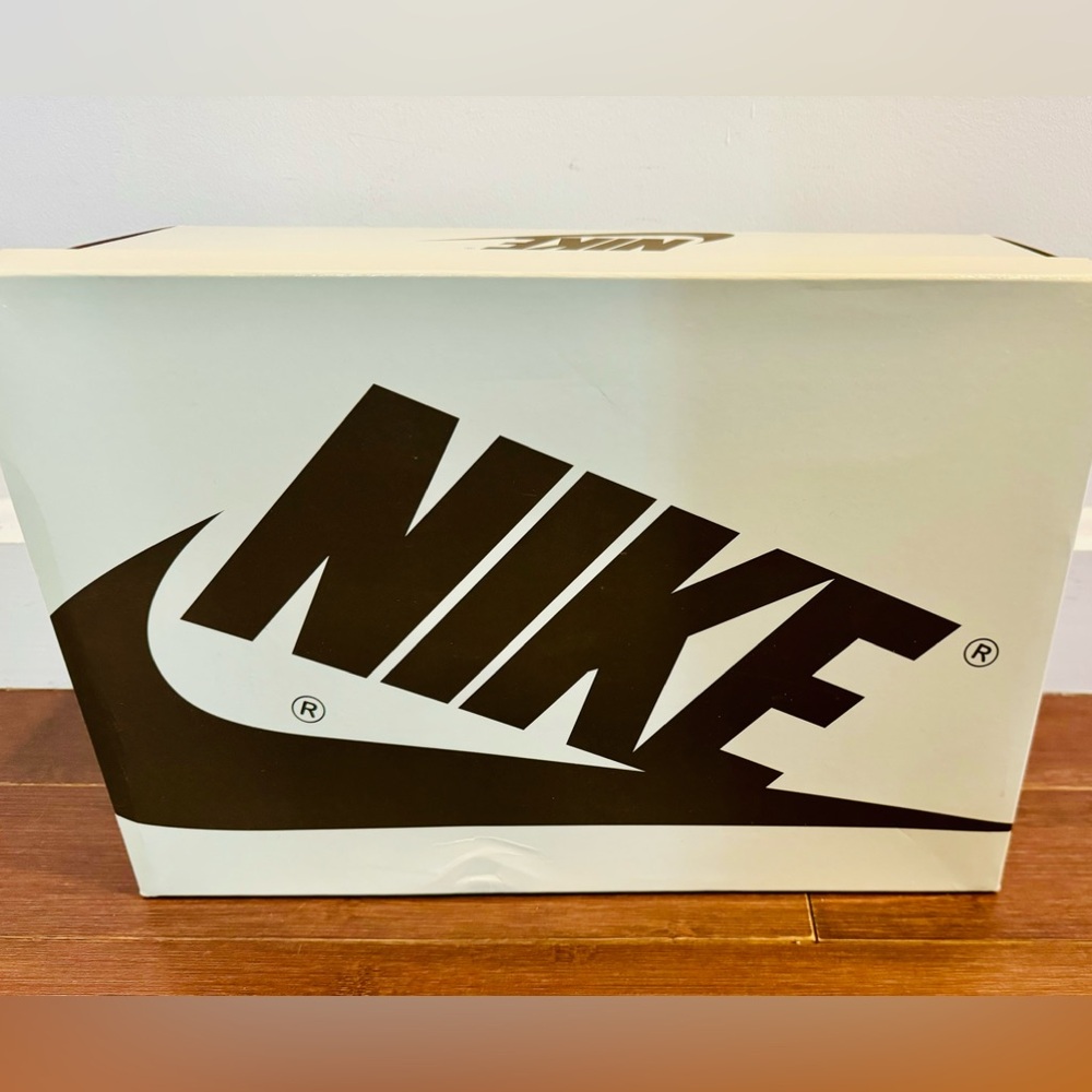 NIKE Travis Scott Air Jordan 1 - Men’s Low GOLF Shoe Box